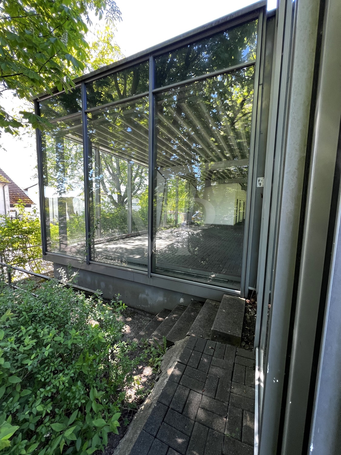 Außenansicht links