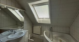 von_poll_real_estate_property_25351017_image_19