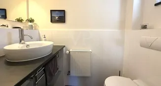 von_poll_real_estate_property_25351024_image_10