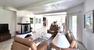 von_poll_real_estate_property_25351034_image_11