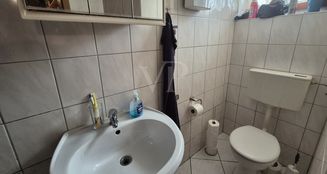 von_poll_real_estate_property_25351035_image_12