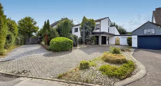 von_poll_real_estate_property_25351049_image_2