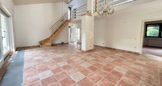 von_poll_real_estate_property_25351049_image_7