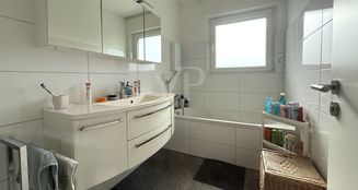 von_poll_real_estate_property_25351027_image_13