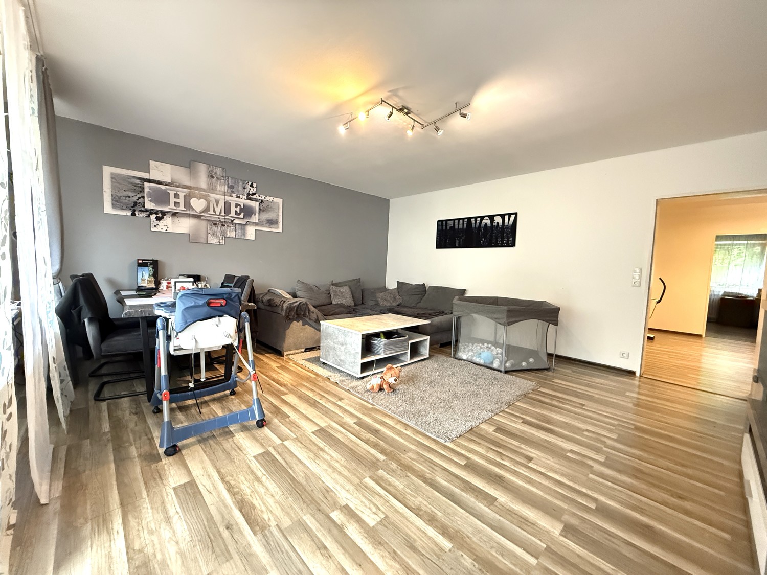 Wohnzimmer II