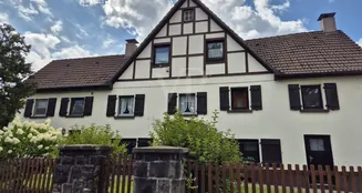 von_poll_real_estate_property_25351026_image_1