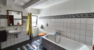 von_poll_real_estate_property_25351026_image_11