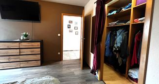 von_poll_real_estate_property_25351058_image_23