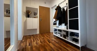 von_poll_real_estate_property_25351054_image_0