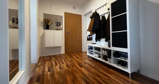 von_poll_real_estate_property_25351054_image_1