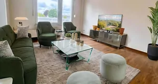 von_poll_real_estate_property_25351055_image_0