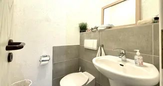 von_poll_real_estate_property_25351060_image_30