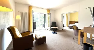 von_poll_real_estate_property_25351050_image_8