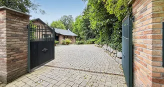 von_poll_real_estate_property_25351050_image_26