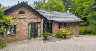 von_poll_real_estate_property_25351050_image_27