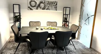 von_poll_real_estate_property_25351067_image_12