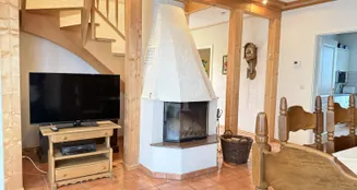 von_poll_real_estate_property_25351068_image_9