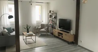 von_poll_real_estate_property_25351072_image_0