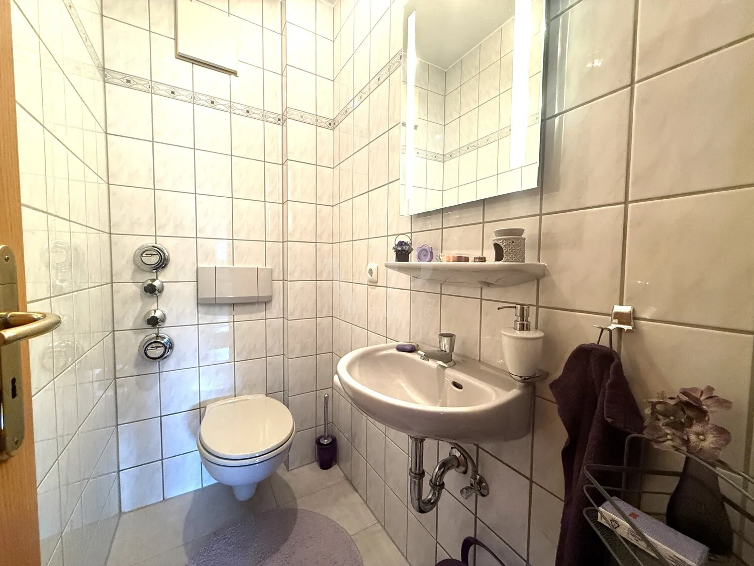 EG li Gäste- WC