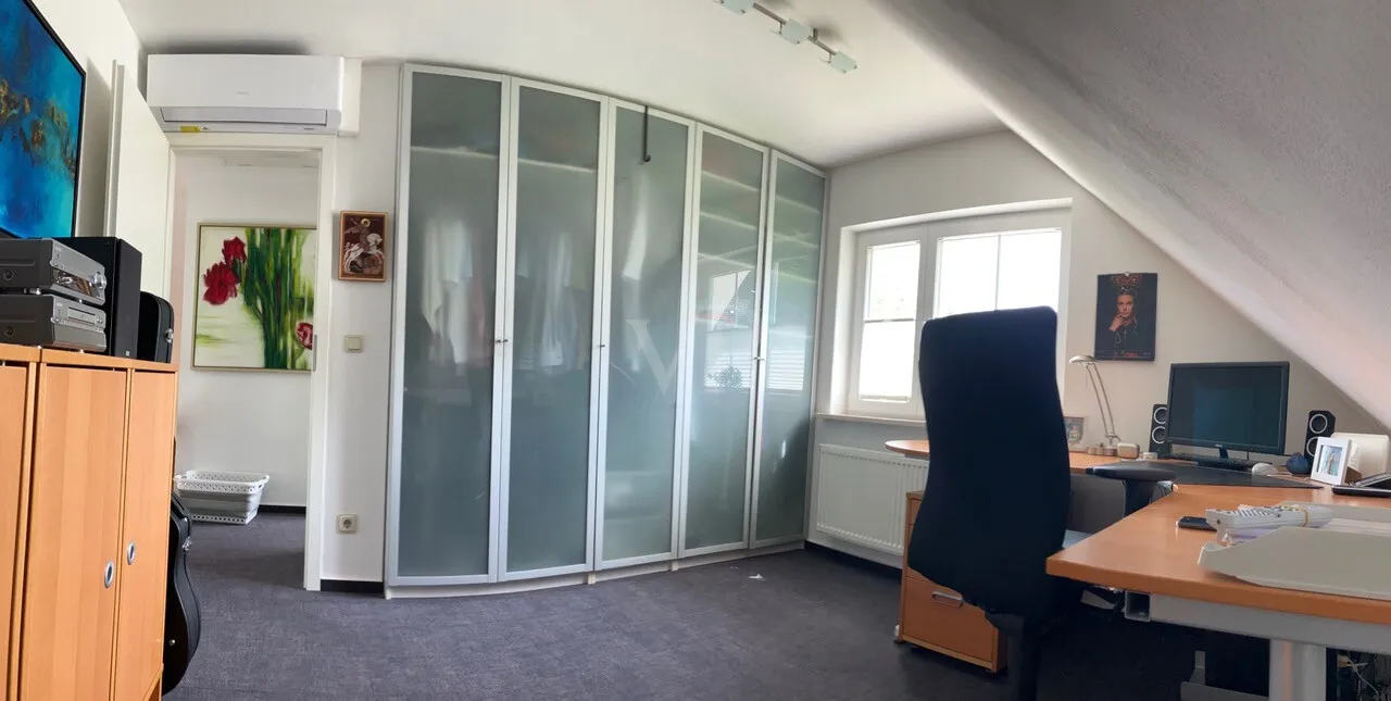 Arbeitszimmer