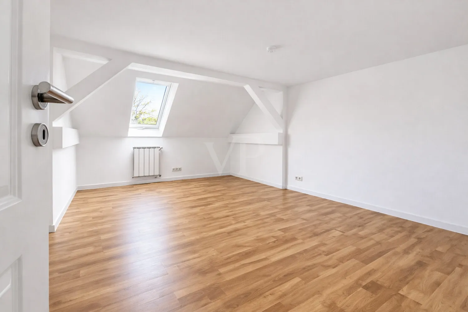Schlafzimmer DG