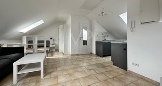 von_poll_real_estate_property_24254152_image_2