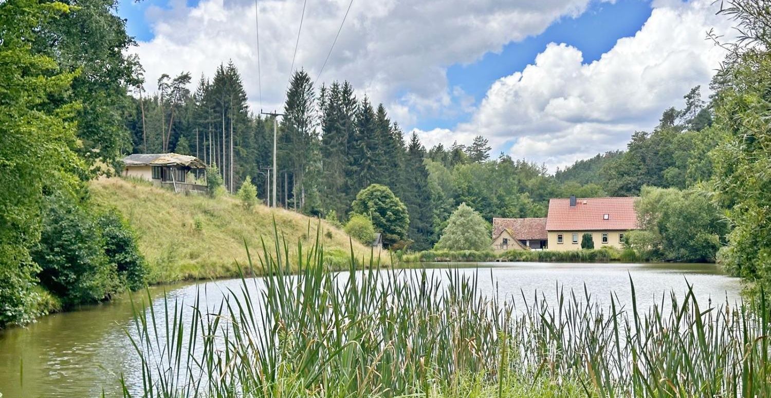www.von-poll.com/de/immobilienmakler/weimar