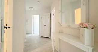 von_poll_real_estate_property_25254142_image_1