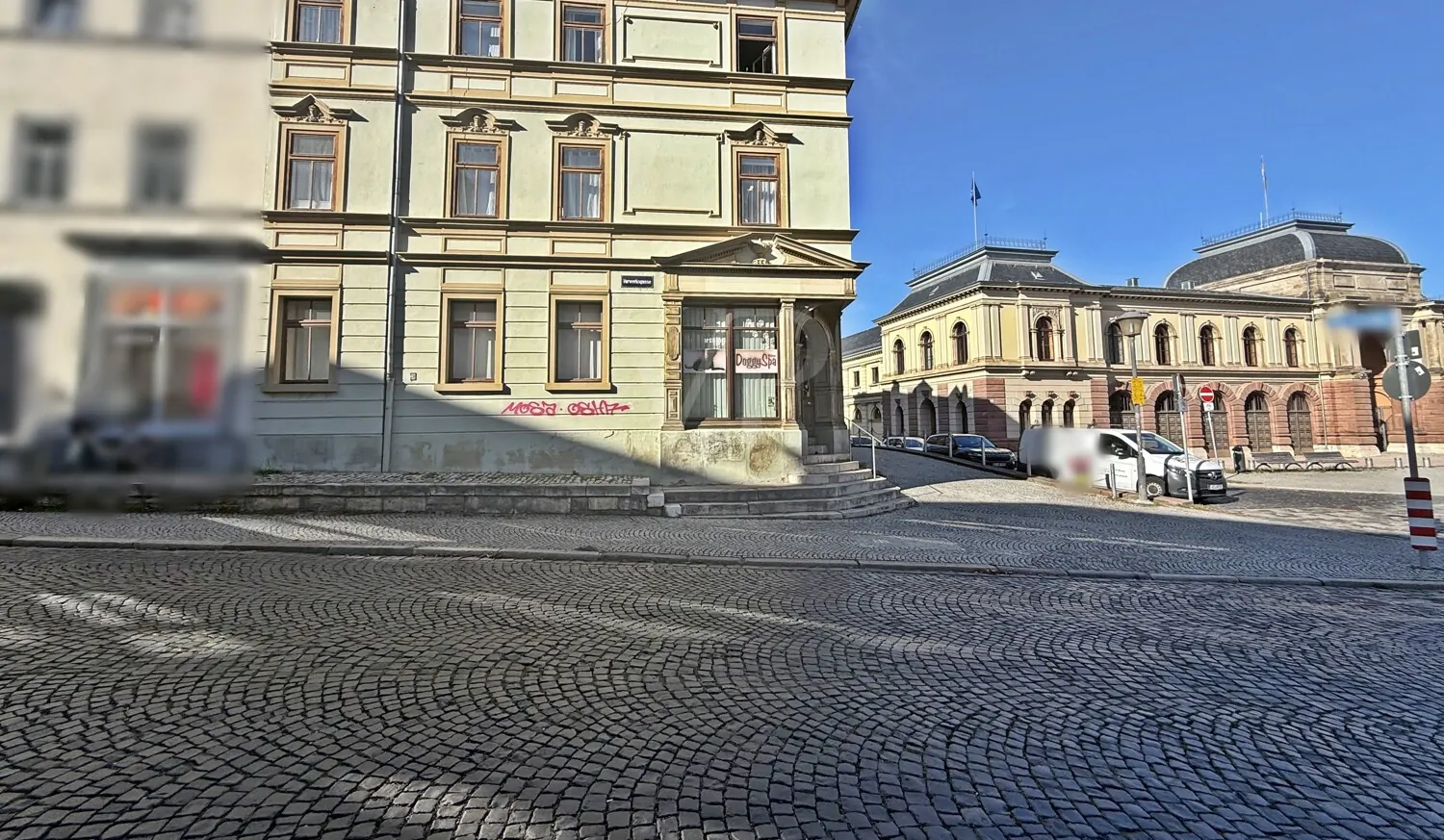 Ansicht von der Straße