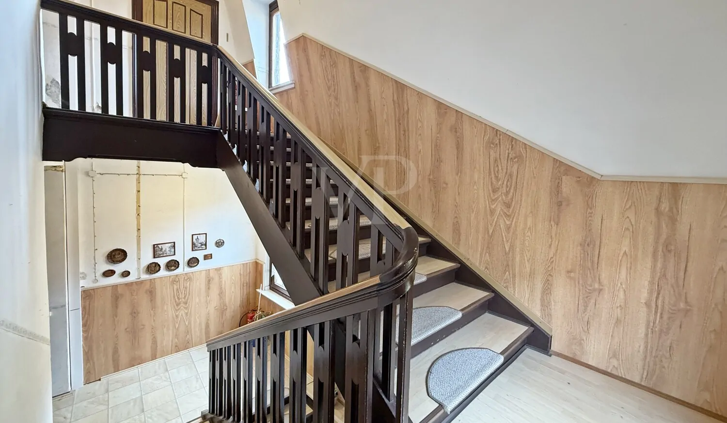 Treppenhaus zum 2. OG