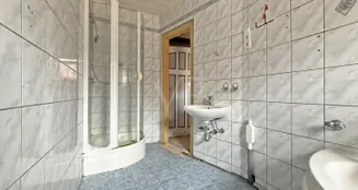 von_poll_real_estate_property_25254177_image_32