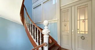 von_poll_real_estate_property_25254171_image_0