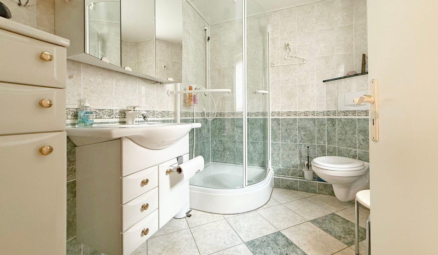 Badezimmer OG