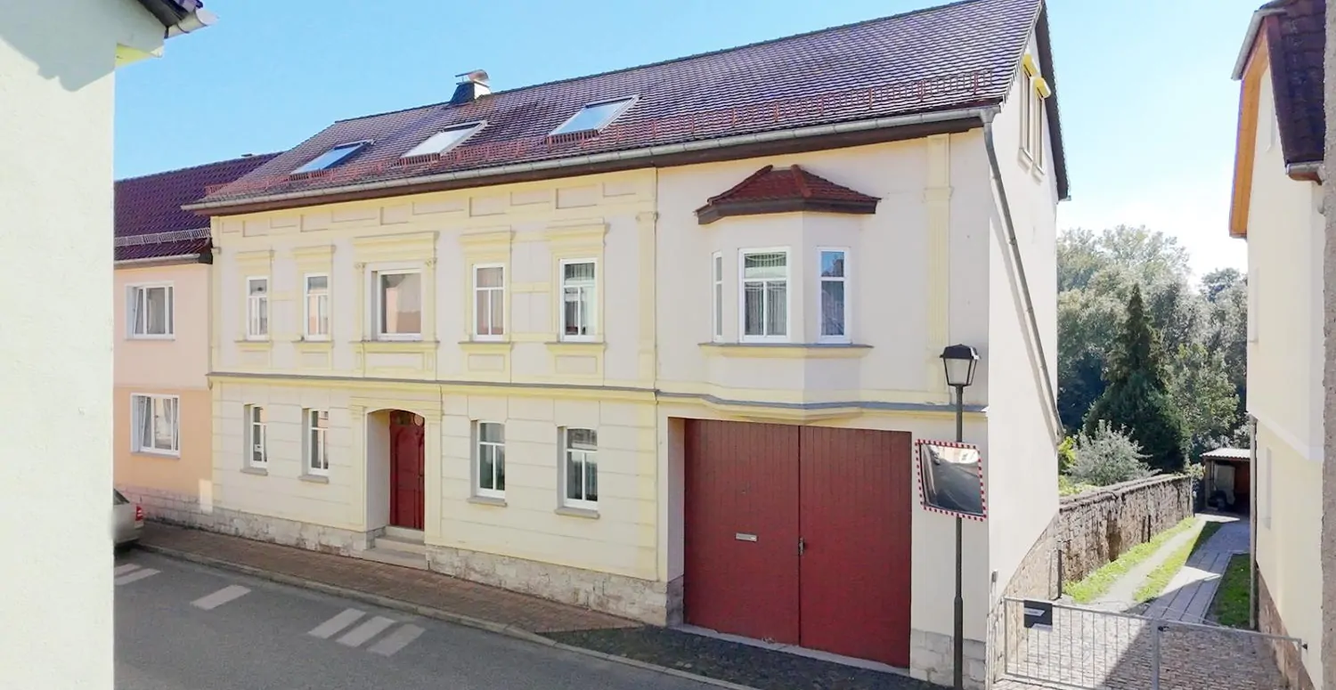 https://www.von-poll.com/de/immobilienmakler/weimar