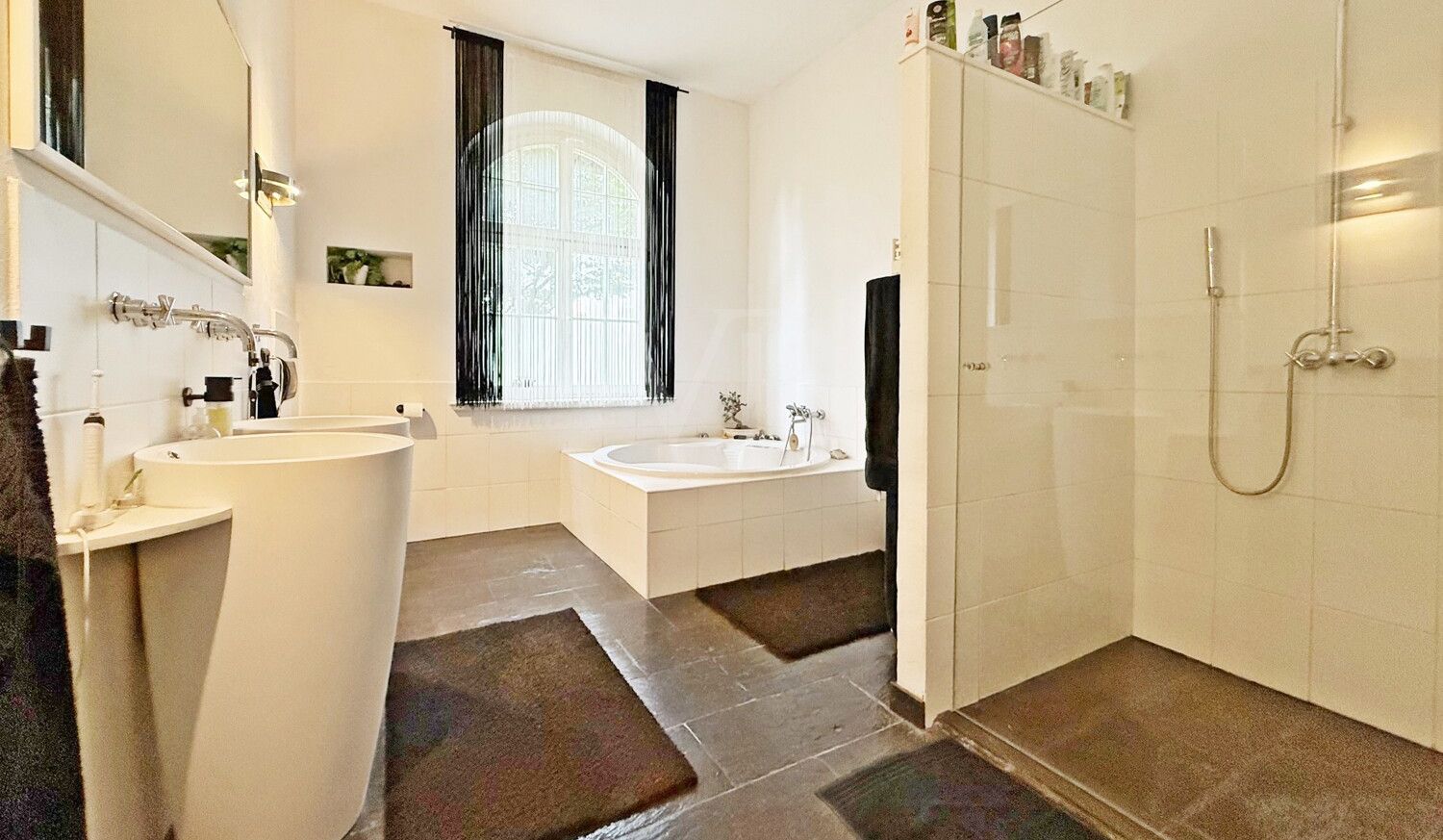 Badezimmer 4