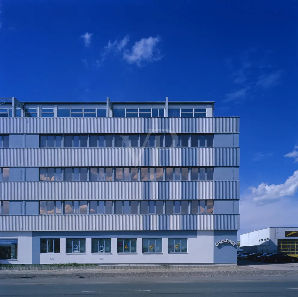 Frontansicht (2)