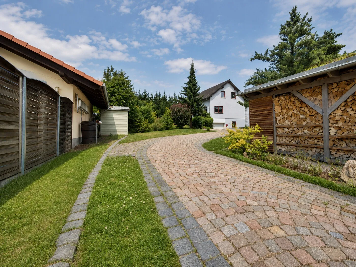Auffahrt zum Haus