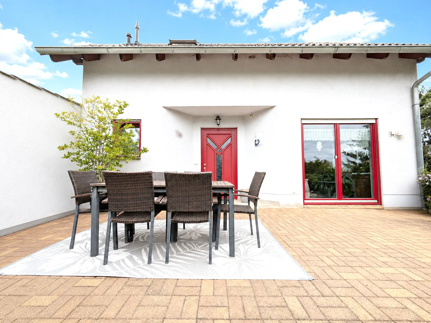 Terrasse vor Eingang