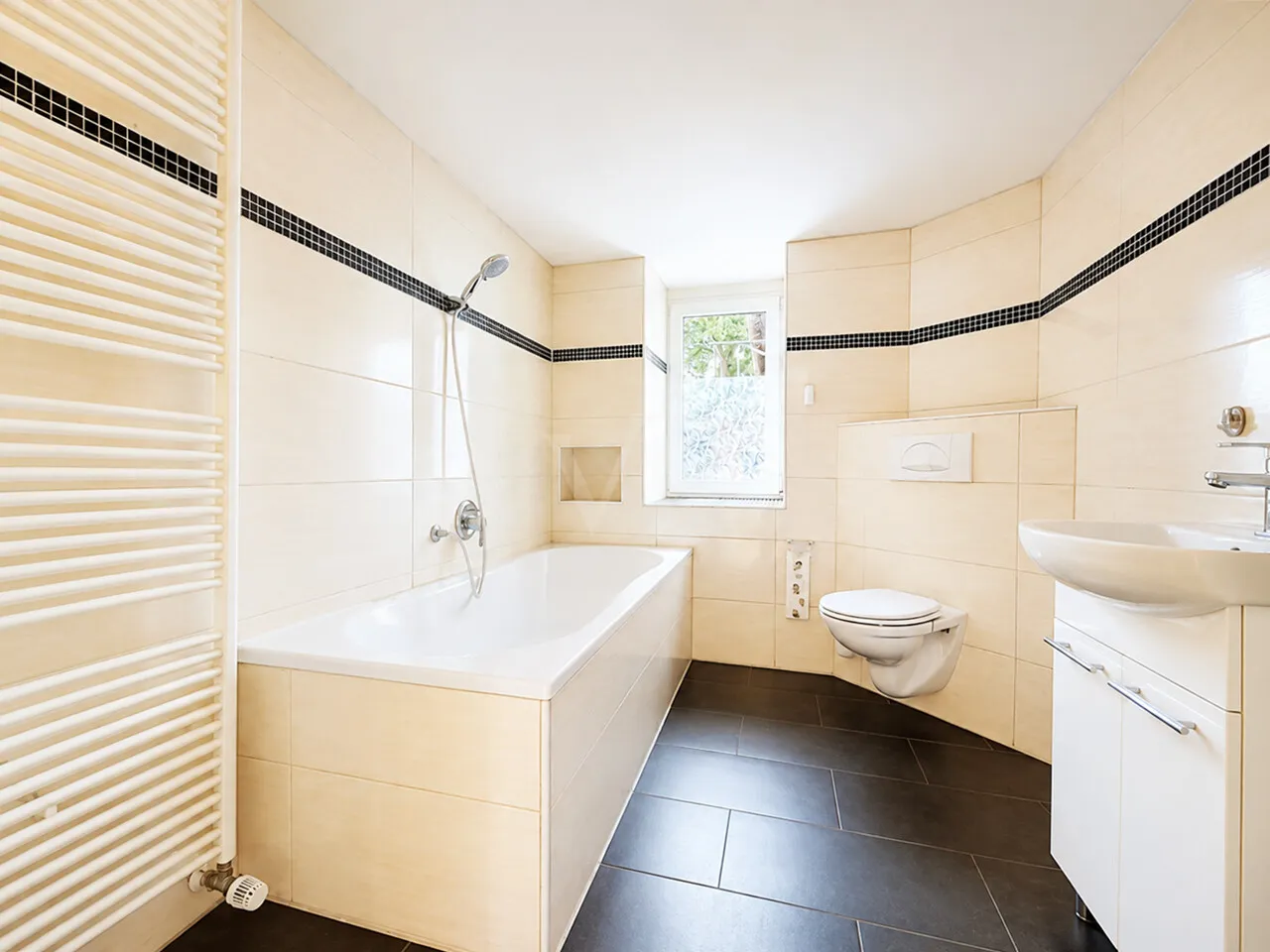 Badezimmer 1 EG