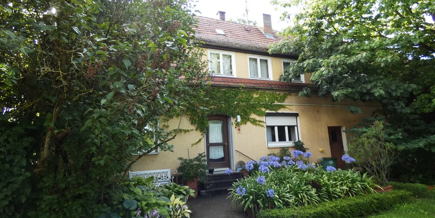 Verträumter Charme mit ausreichend Platz