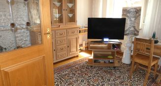von_poll_real_estate_property_25348010_image_8