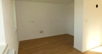 von_poll_real_estate_property_25348007_image_12