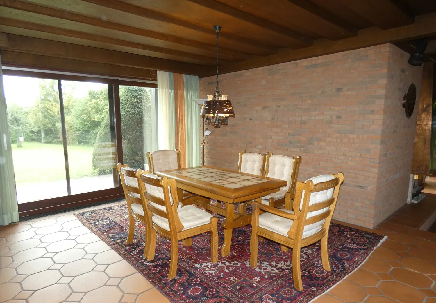 Eindrucksvolles Anwesen in naturnaher Lage