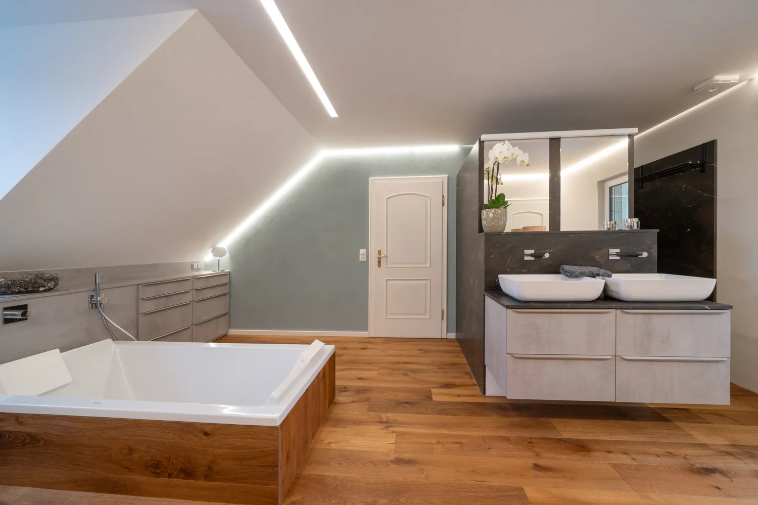 Privatsphäre und Lebensqualität in repräsentativer zentrumsnaher Dillinger Wohnlage