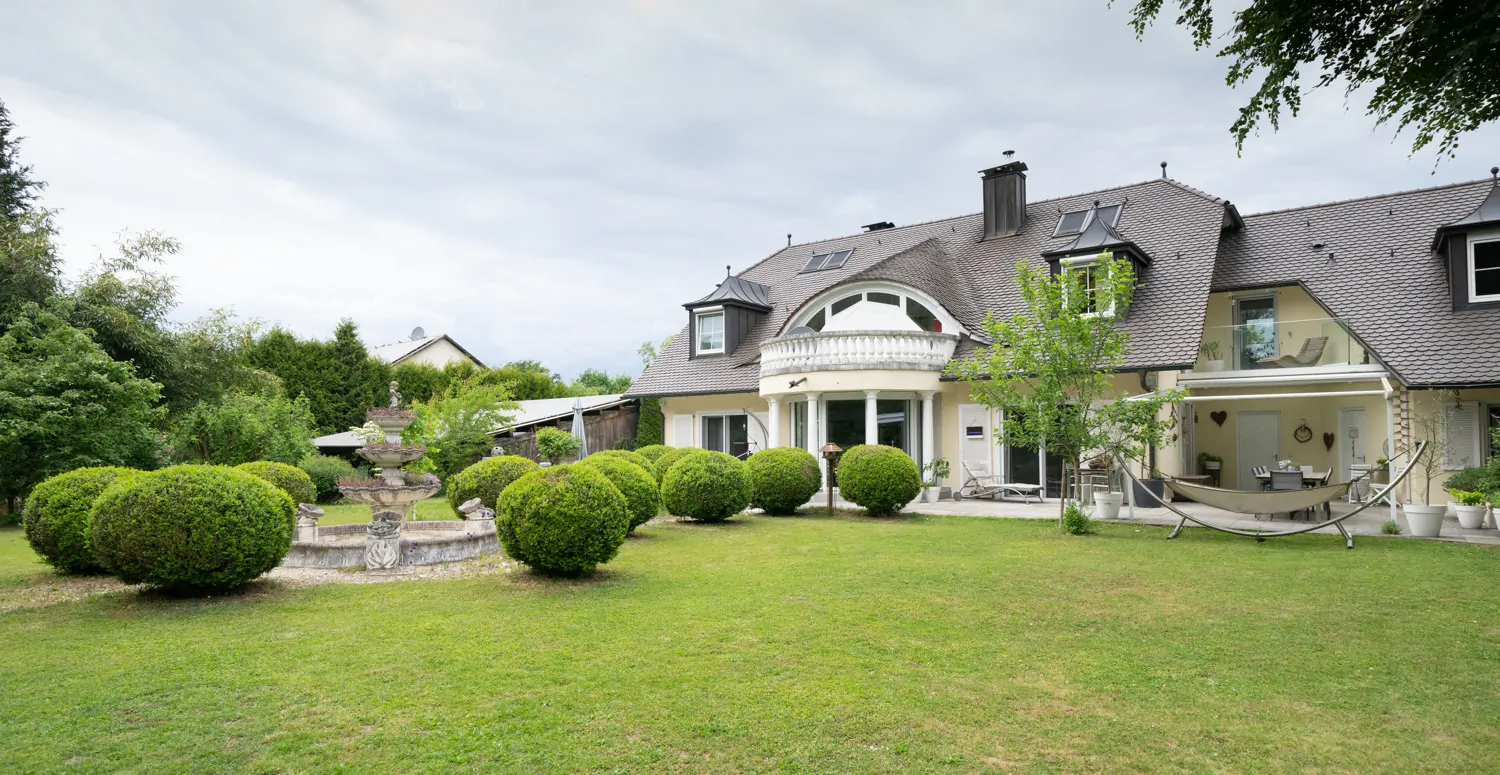 Privatsphäre und Lebensqualität in repräsentativer zentrumsnaher Dillinger Wohnlage