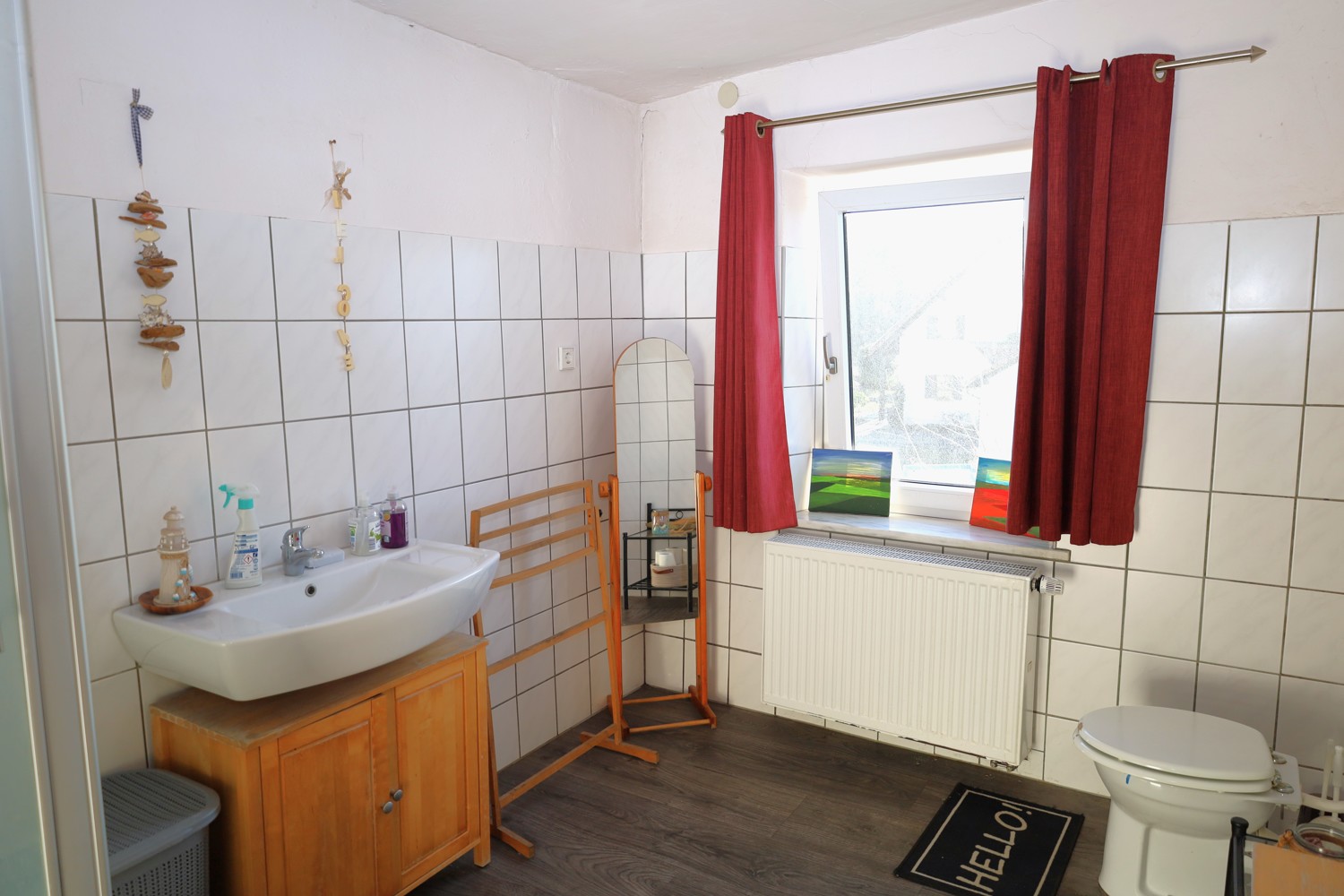 Zwei Häuser zu einem Preis
Einfamilienhaus und Pension