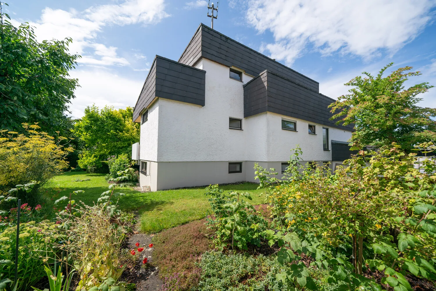 Einziehen statt Planen – Ihr Architektenhaus mit Stil, Substanz und Komfort