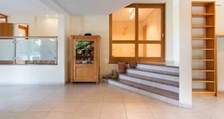 von_poll_real_estate_property_25348019_image_4