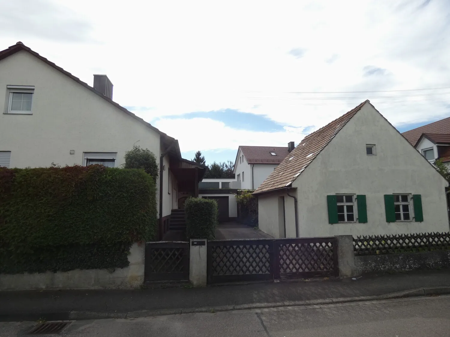 Charmantes Einfamilienhaus in beliebter Wohnlage in Dillingen-Hausen mit viel Potenzial