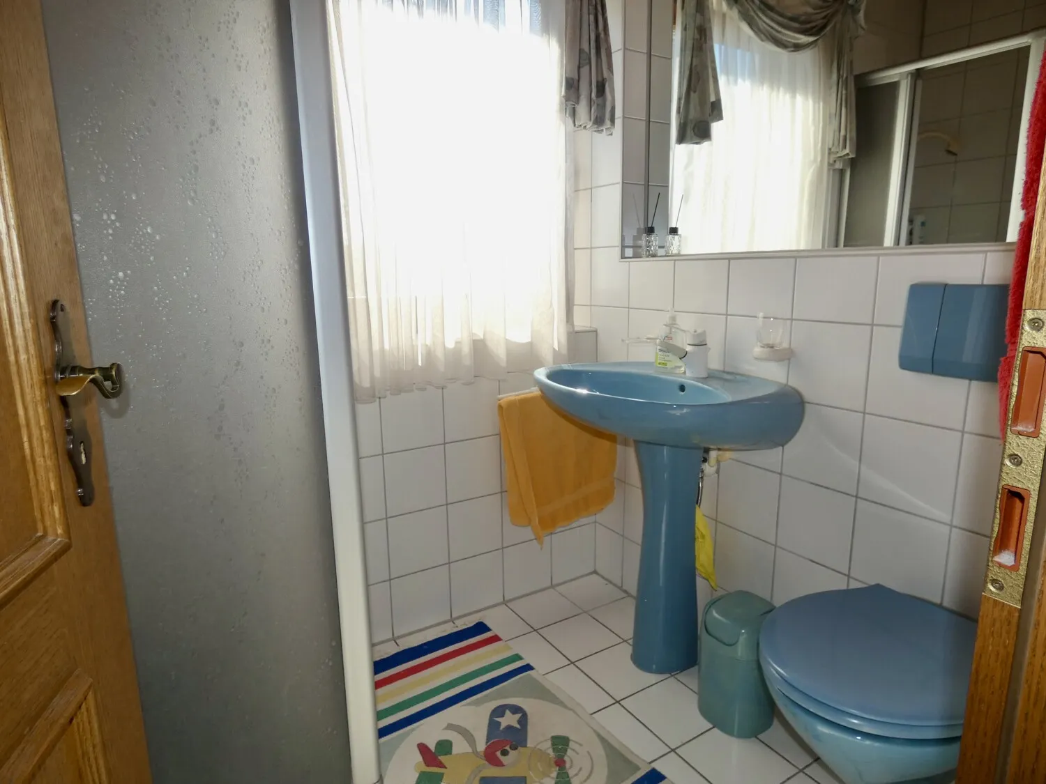Großzügiges Einfamilienhaus: Kaminambiente inklusive